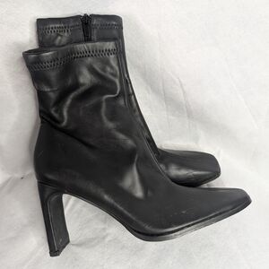 Elegant Black Ankle Boots